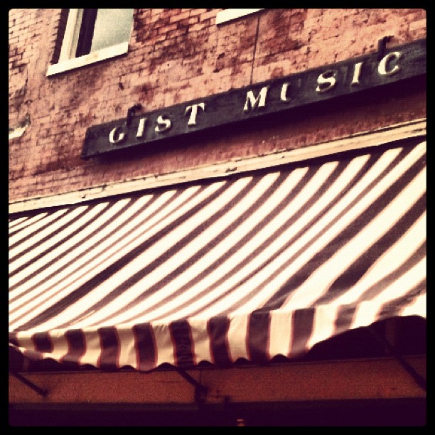 Gist Music in Helena, Arkansas | PopArtichoke