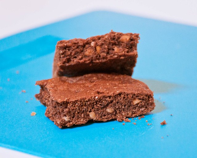 Cocoa-Peanut Butter Protein Bars Closer